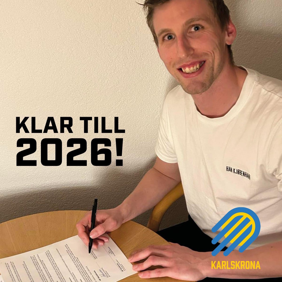 HFKarlskrona's tweet photo. Med stolthet kan vi presentera den isländska landslagsmannen Olafur Gudmundsson! Kontraktet är skrivet till 2026. Olafur ansluter till truppen i sommar https://t.co/GYFPpCPgPB https://t.co/e6hGc2FJVZ