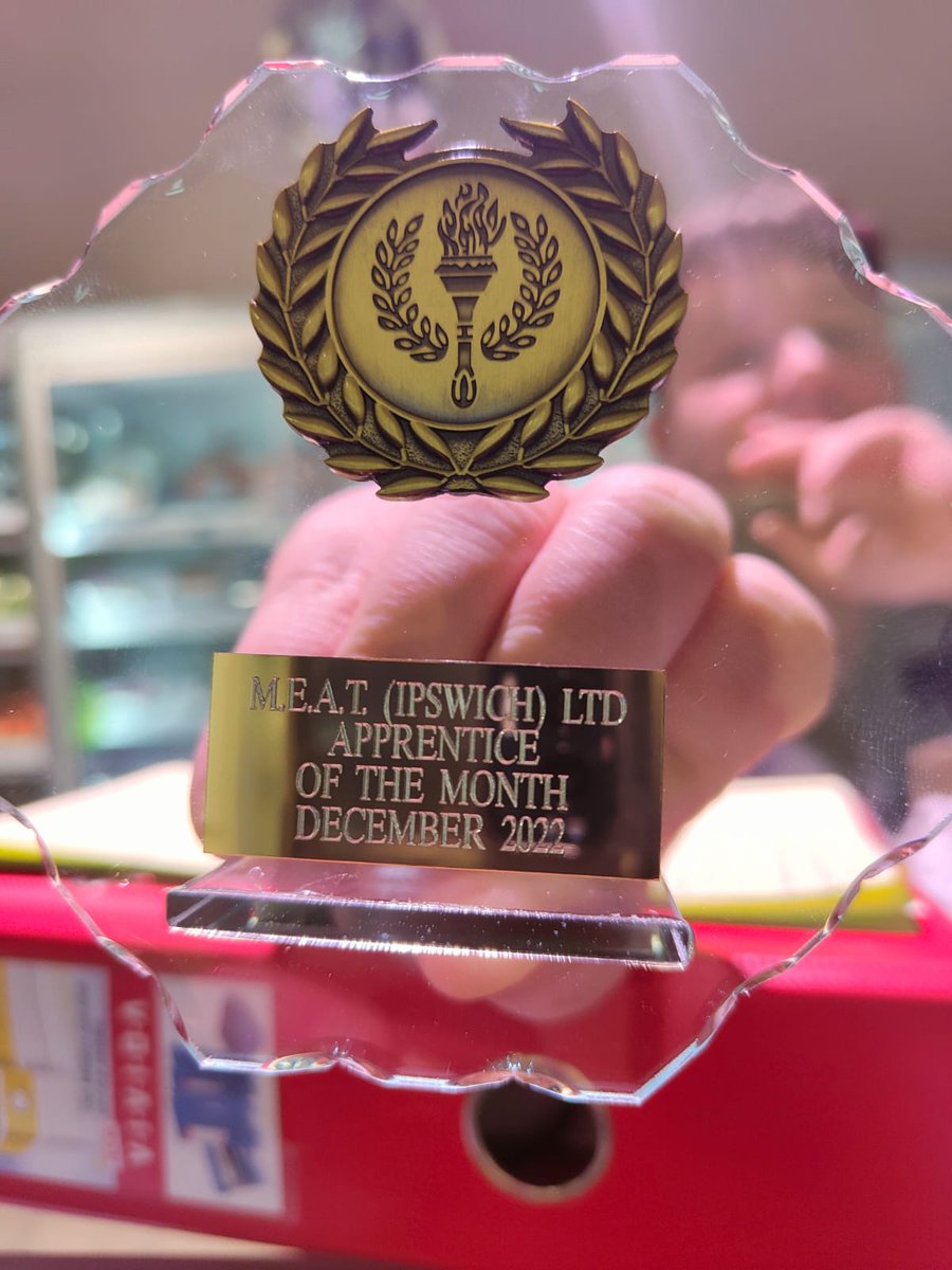 crootsfarm_shop's tweet photo. Sam receiving Apprentice of the month for December 22 from Meat Ipswich, the smile says it all 🤣❤️ well done Sam!
#apprenticeofthemonth #farmshop #shoplocal #farm #supportlocal #farmlife #food #foodie #farming #butchers #localproduce #buylocal #homemade #fresh https://t.co/5GbTiJMmIf