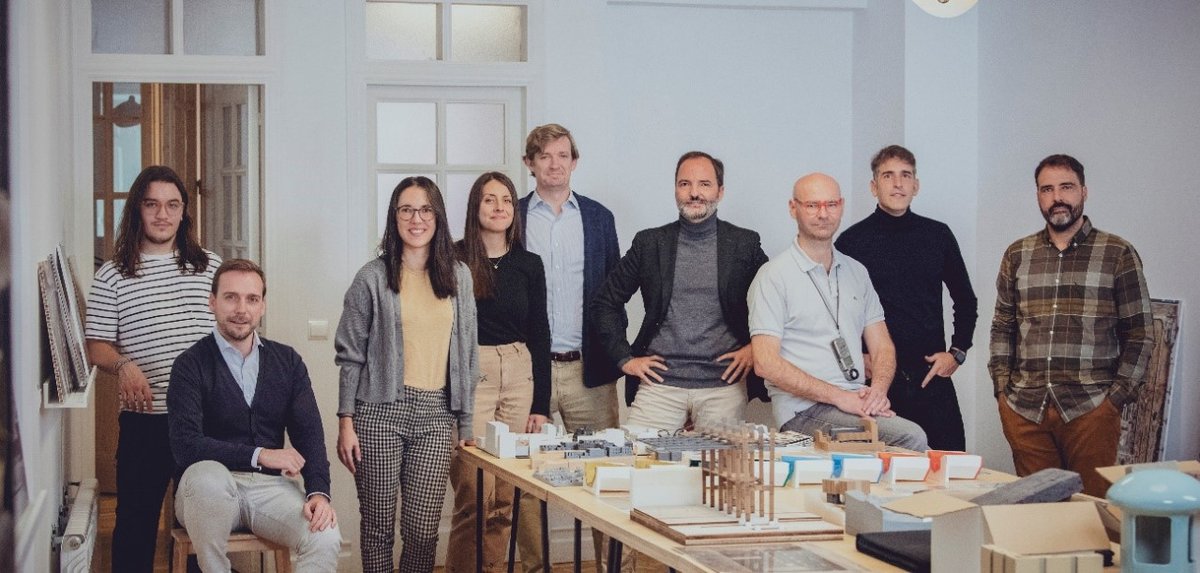 Green Building Council España (@gbces) on Twitter photo ¿Conoces a nuestro presidente <a href="/jorgazdo/">justo orgaz</a>? Te invitamos a descubrirle en esta entrevista en <a href="/arqsostenible_/">Arquitectura Sostenible</a> : "La edificación tiene el importante reto de reducir de forma masiva y acelerada su impacto".
ow.ly/nM4Q50NhGEc ¿Conoces a nuestro presidente <a href="/jorgazdo/">justo orgaz</a>? Te invitamos a descubrirle en esta entrevista en <a href="/arqsostenible_/">Arquitectura Sostenible</a> : "La edificación tiene el importante reto de reducir de forma masiva y acelerada su impacto".
ow.ly/nM4Q50NhGEc