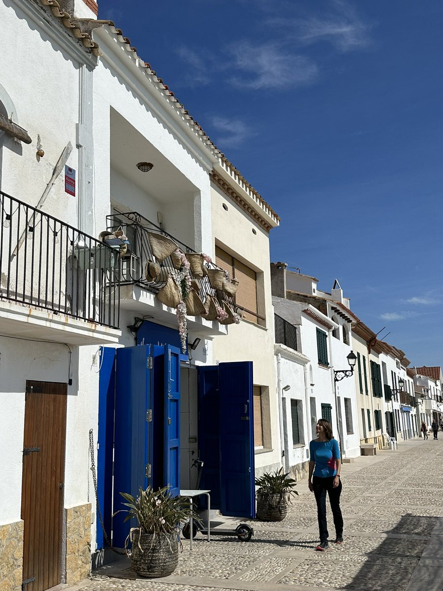 SltCnmg's tweet photo. OK, íbamos a hacer la Ruta 2 del #GrandTourCataluña y Altafulla está en la 1 pero… ¿cómo nos lo íbamos a perder? 😍 #SaltaConGTC #publi https://t.co/uK0e8od1Du