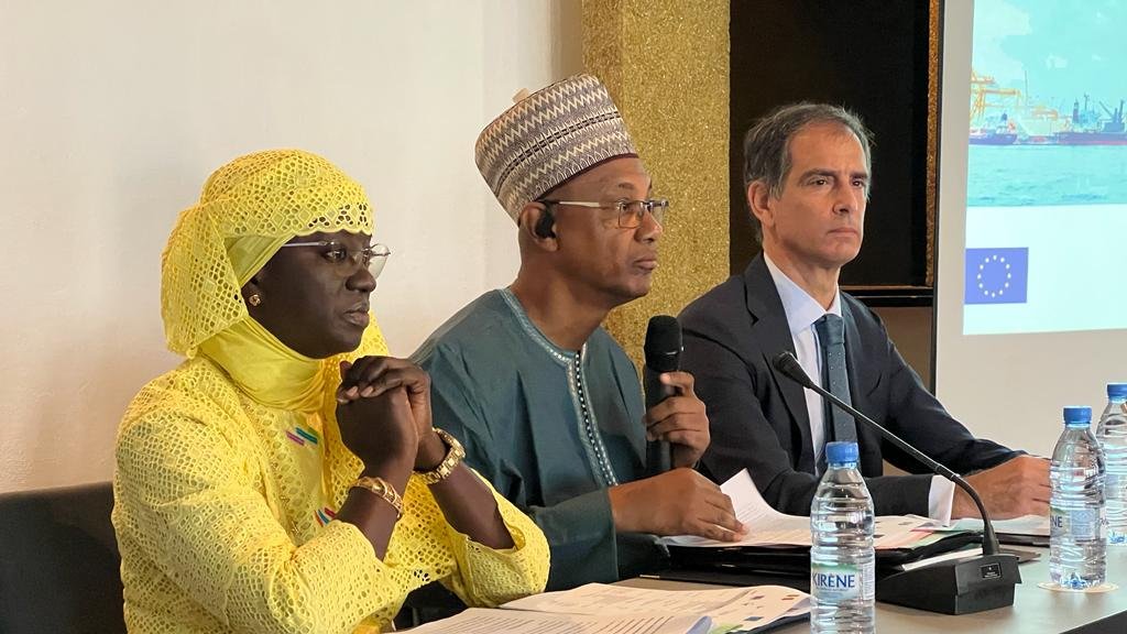 EU WeCAPS tweet media