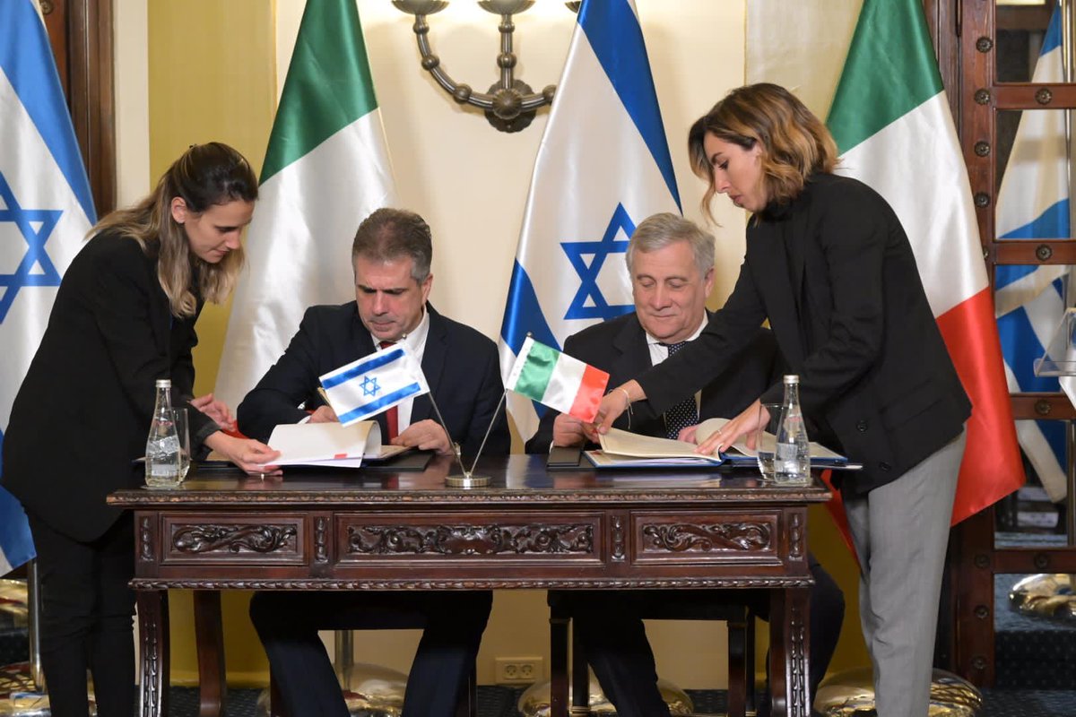 في إطار تعزيز العلاقات الإسرائيلية مع دول أوروبا، وقع وزير الخارجية @elicoh1 مع نظيره