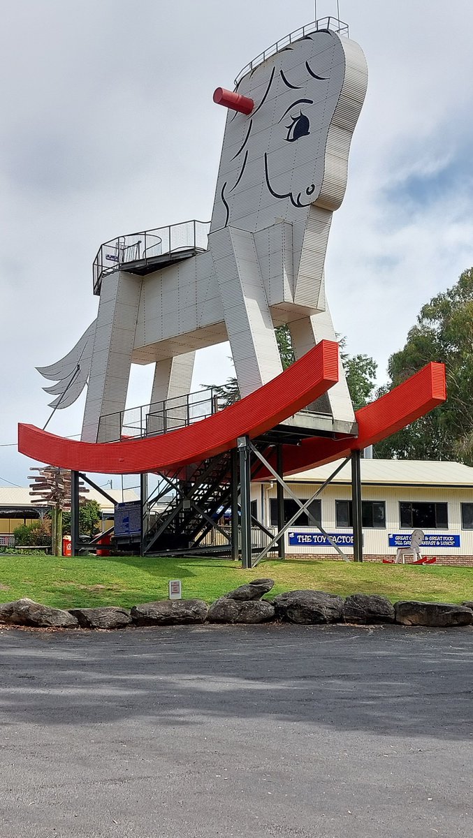 pfwaus's tweet photo. A giant Rocking Horse at #Gumeracha in the Adelaide Hills - they are apparently as rare as Rocking Horse shoes! 😳🐴 https://t.co/XLvpXl7sbE