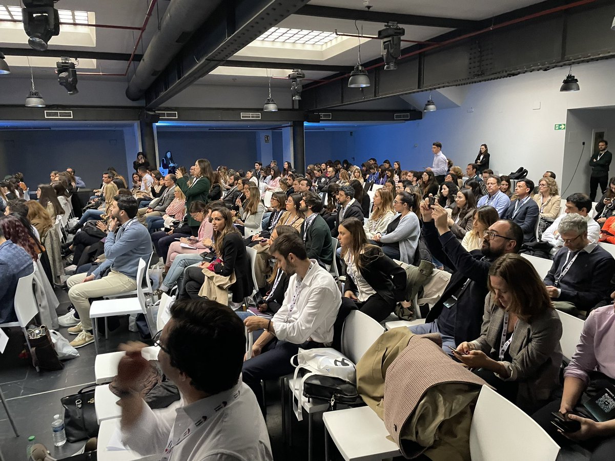 jpiedrahita's tweet photo. Lo que desde @CocaCola_es (Eva M Zaera) piden al #retailmedia en esta mesa redonda de #conectados23 https://t.co/8l8eqchq8m
