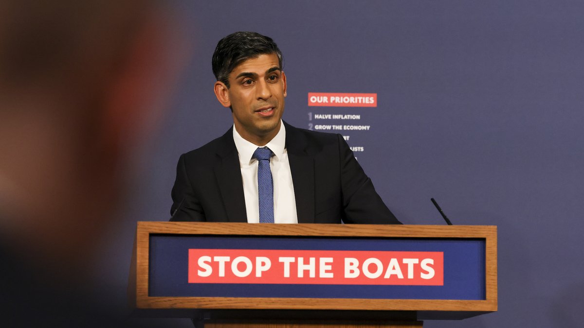 The #IllegalImmigrationBill will have ramifications far beyond the UK. The stakes could not be higher. It risks unravelling the international refugee protection regime and the hard won institution of asylum 🧵