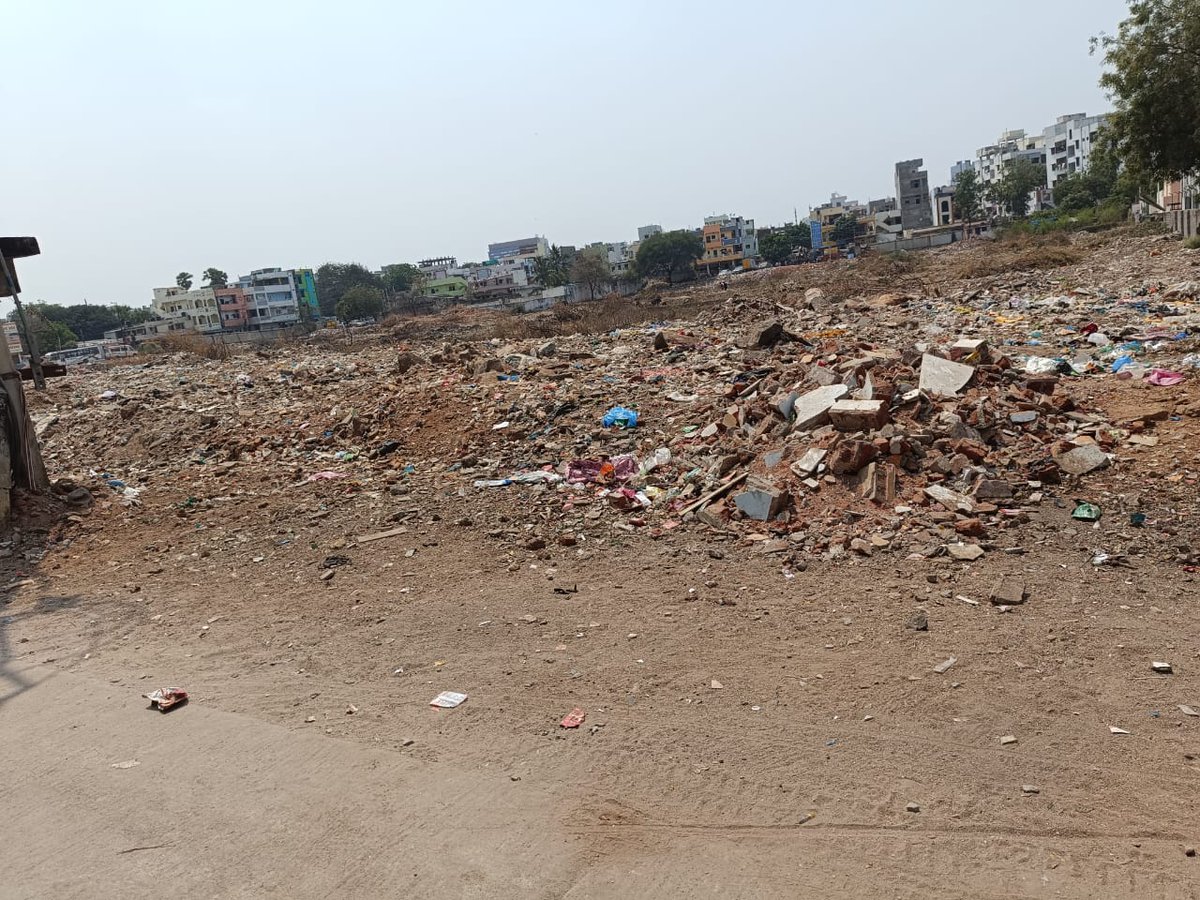 DyeeSwm's tweet photo. @KsbGovind @GHMCOnline @new The open plot is in land dispute, open plot is clearing every day. We will attach Local SAT to the residents. https://t.co/2ZRxHe7O0I