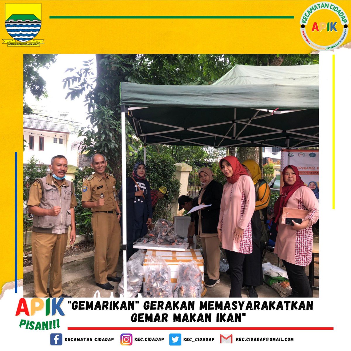 Sampurasun Wargi Cidadap !
Giat Bapak Camat Cidadap beserta Lurah,Ibu Kasi Kesos dan Ibu Ketua TP PKK Kecamatan melaksanakan kegiatan  “GEMARIKAN" 
Gerakan Memasyarakatkan Gemar Makan Ikan" <a href="/kangyanamulyana/">Yana Mulyana</a> <a href="/halo_bandung/">Prokopim Kota Bandung</a> <a href="/HendrawanHilda/">Hilda Hendrawan</a>