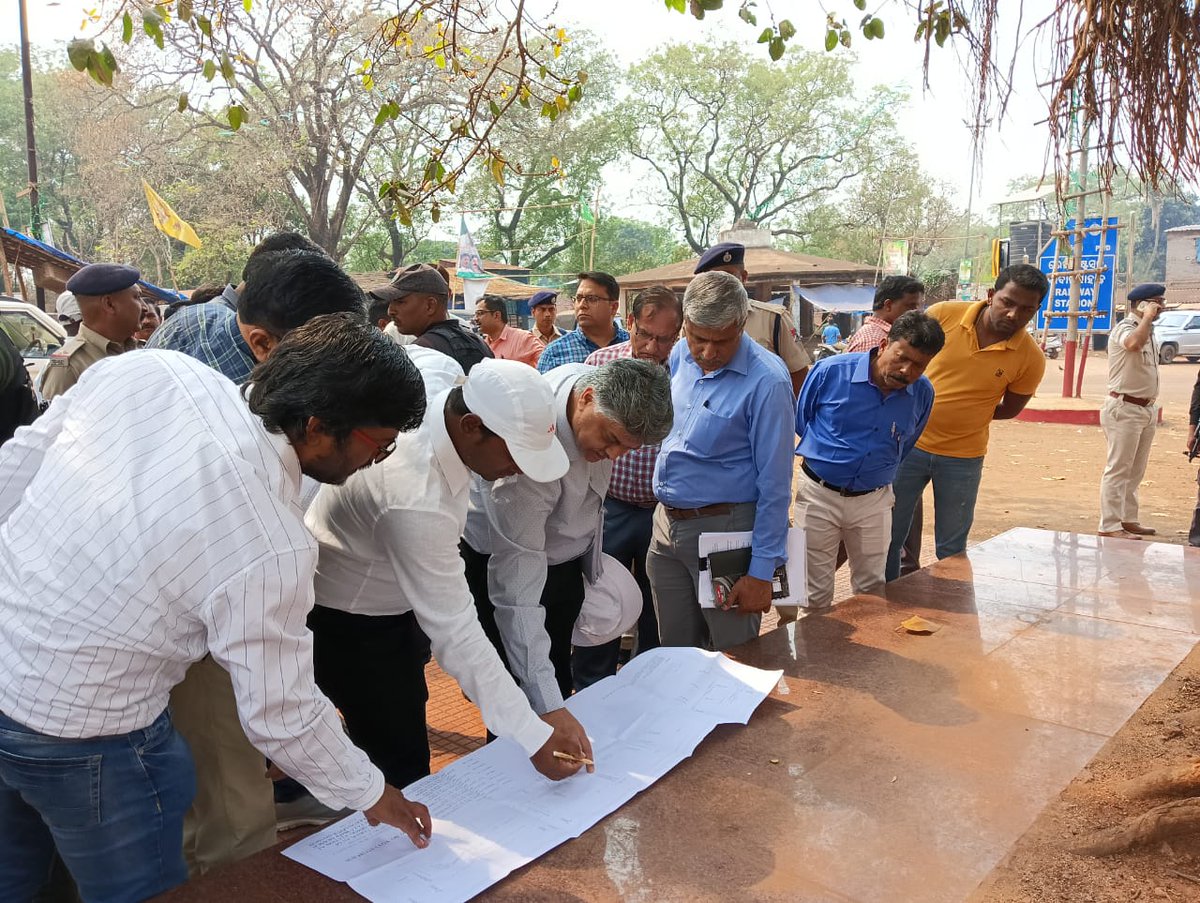 DRM Chakradharpur tweet media