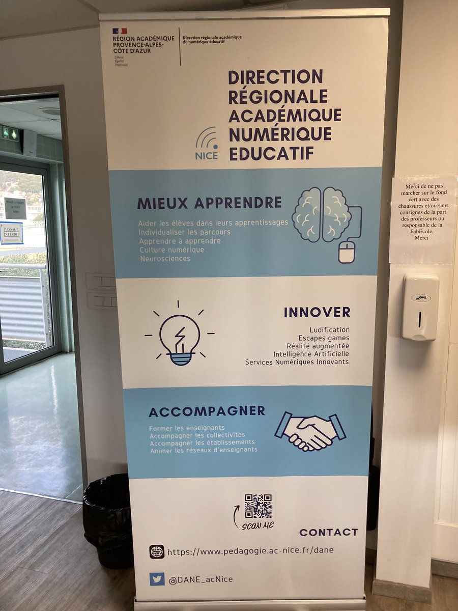valpin83's tweet photo. @collegegenevoix Toulon
Aujourd’hui, dans le cadre de la FOQUALE de Toulon une pépite nous attendait… @EcoleFab 
Merci à @davragot  pour la visite du Lab Ecole et à M. Anicito pour cette belle initiative. 
Favoriser l’innovation, la création et la collaboration à l’école.
#mlds https://t.co/IN2LuUqd1T