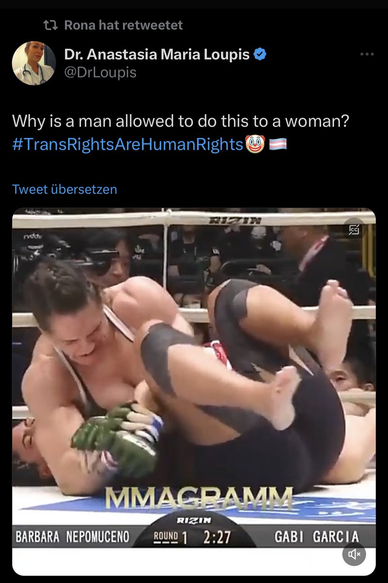 Zis_for_Trans's tweet photo. Die deutsche #Terf-Szene verbreitet erneut Lügen.

Rona Duwe teilte heute dieses Video um gegen trans Frauen zu wettern. Dabei offenbart sie jedoch das eigene stereotype Denken. 

Die "maskuline" Person ist nämlich eine cis Frau mit dem Namen Gabi Garcia. 👇1⃣ https://t.co/3iObaPqGJd