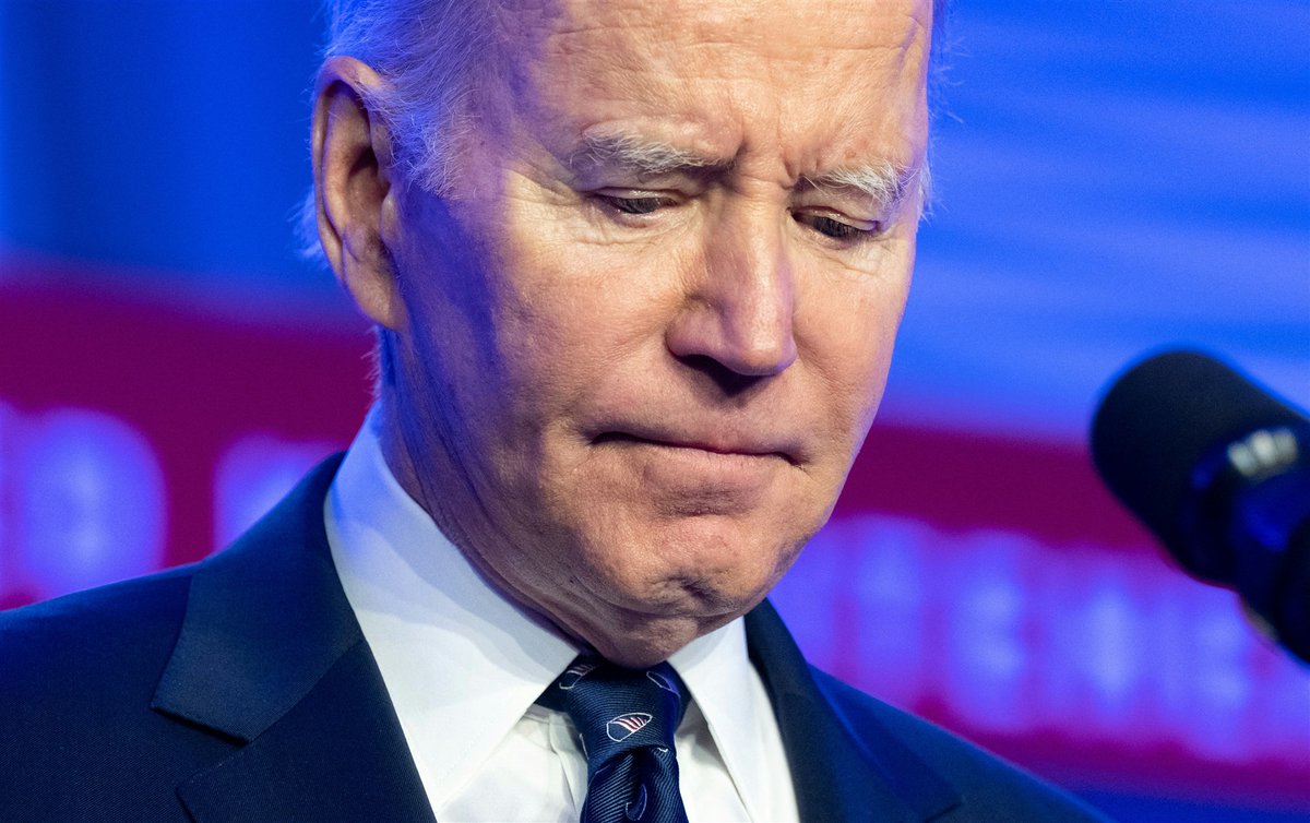 bbvpro's tweet photo. De kogel is door de kerk: de Amerikaanse president Biden heeft zijn akkoord gegeven voor het omstreden olieproject 'Willow' in Alaska. Daarmee haalt Biden zich de woede van milieuactivisten én miljoenen Tiktokkers op de hals. 13.30u met @lhacquebord en @PJverhagen op @NPORadio1. https://t.co/O94SCwuinb