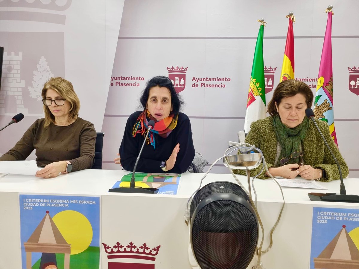 Presentamos con el Club <a href="/esgrimamayorga/">Esgrimacem</a> el I Critérium M15 espada para menores, donde van inscritos 25 competidores. Estáis invitad@s para conocer, disfrutar y saborear esta disciplina. 
Sábado 18 en horario de mañana en el pabellón de cristal de la Universidad. 
<a href="/Ayto_Plasencia/">Ayto. de Plasencia</a>
