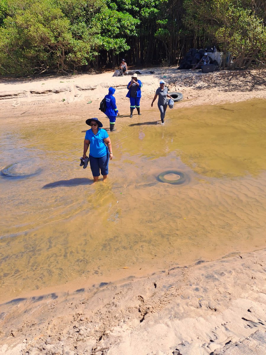 UMngeniUThukela's tweet photo. Umgeni Water in conjunction with @MsinsiResorts, @eThekwiniM and @AdoptariverS commemorated the Day of Action for Rivers at the the Umgeni Estuary.

#protectwatersource
#InternationalDayofActionforRivers
#AccelarateChange
#watermonth2023 https://t.co/6X4UOptK1E