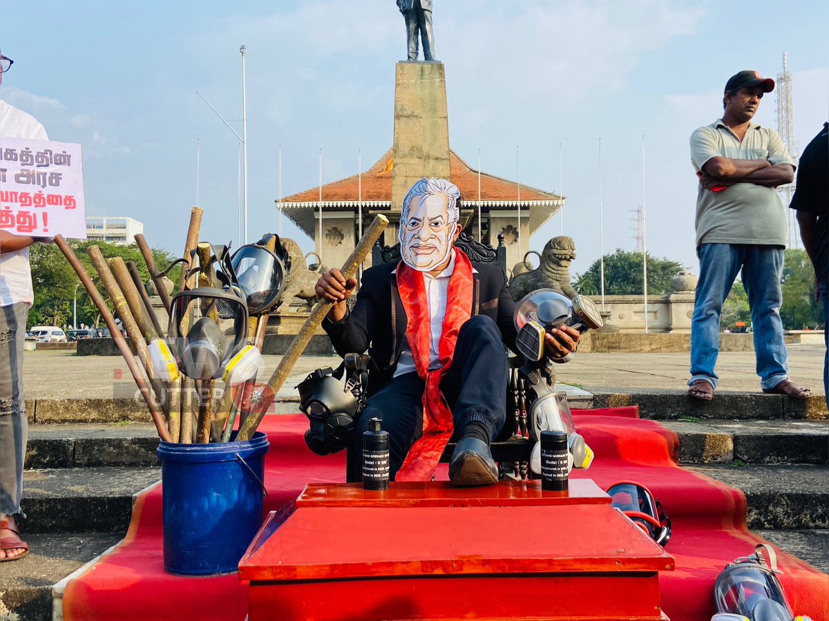 news_cutter's tweet photo. π· Pictures: A Protest of Creativity Against Government Held at Independence Square
#SriLanka #lka #sltoday #srilankatoday #ranil #SriLankaCrisis https://t.co/oANu1BX98x