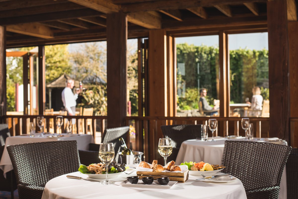 The Bushmills Inn (@bushmillsinn) on Twitter photo We are absolutely thrilled to be shortlisted in this year's awards! #CulinaryHaven #GoodFoodAwards <a href="/GoodFoodIreland/">Good Food Ireland®</a> <a href="/21hopey/">alan hope</a> <a href="/gordychefmcg/">gordon mcgladdery</a> <a href="/TasteCauseway/">Taste Causeway</a>
>>bit.ly/42cTHxu We are absolutely thrilled to be shortlisted in this year's awards! #CulinaryHaven #GoodFoodAwards <a href="/GoodFoodIreland/">Good Food Ireland®</a> <a href="/21hopey/">alan hope</a> <a href="/gordychefmcg/">gordon mcgladdery</a> <a href="/TasteCauseway/">Taste Causeway</a>
>>bit.ly/42cTHxu