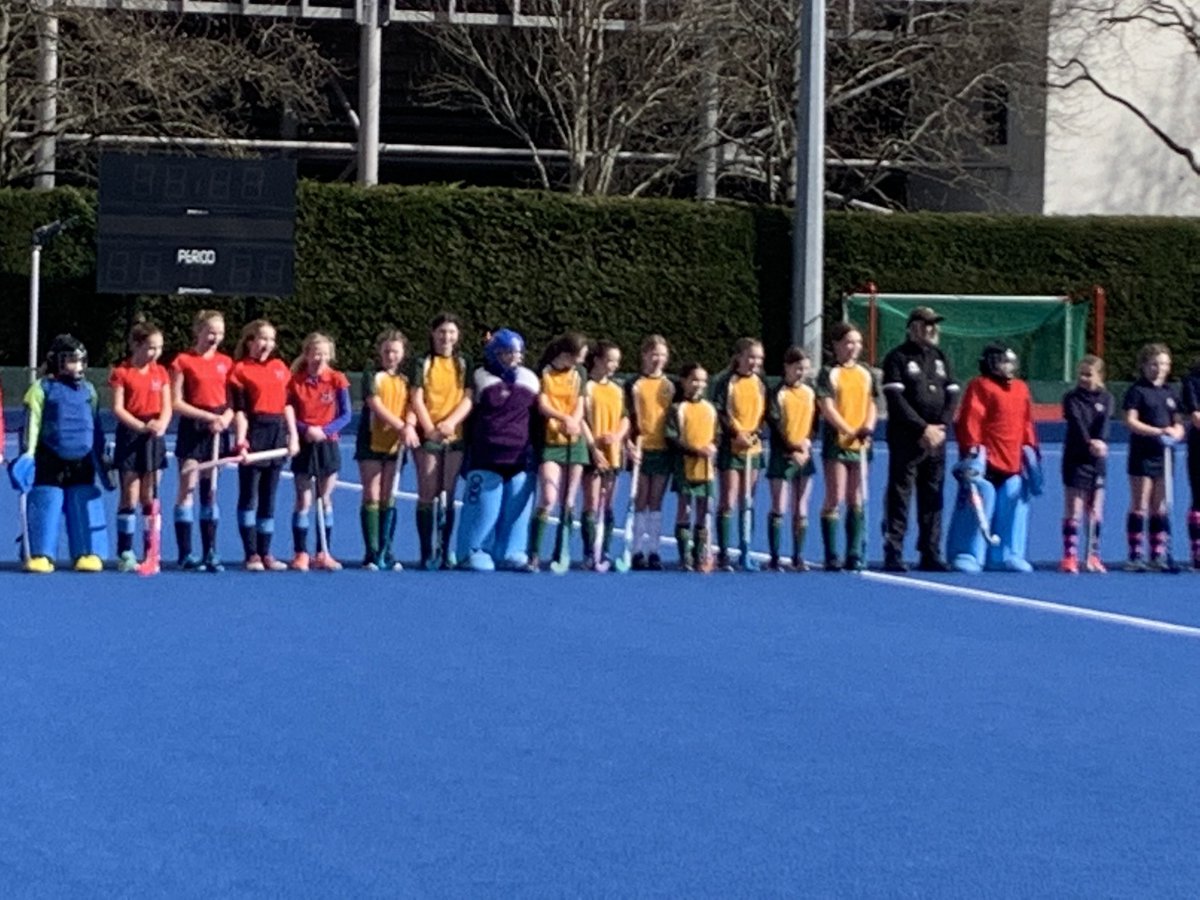 BishopstonPE's tweet photo. Now itโs the U12s turn! #gobish @HockeyWales https://t.co/JLG2qZJr8b