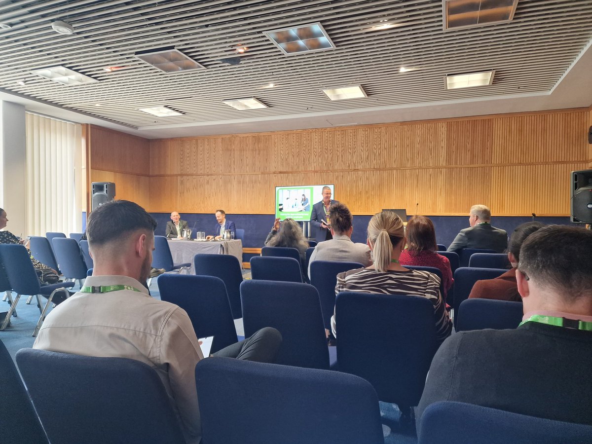 adambarnes1983's tweet photo. Listening to @SimonAshworth from @AELPUK and Gareth John from @first_intuition discuss how employers can best utilise #apprenticeshiplevy at #aac2023 https://t.co/ppnFU3CYcn