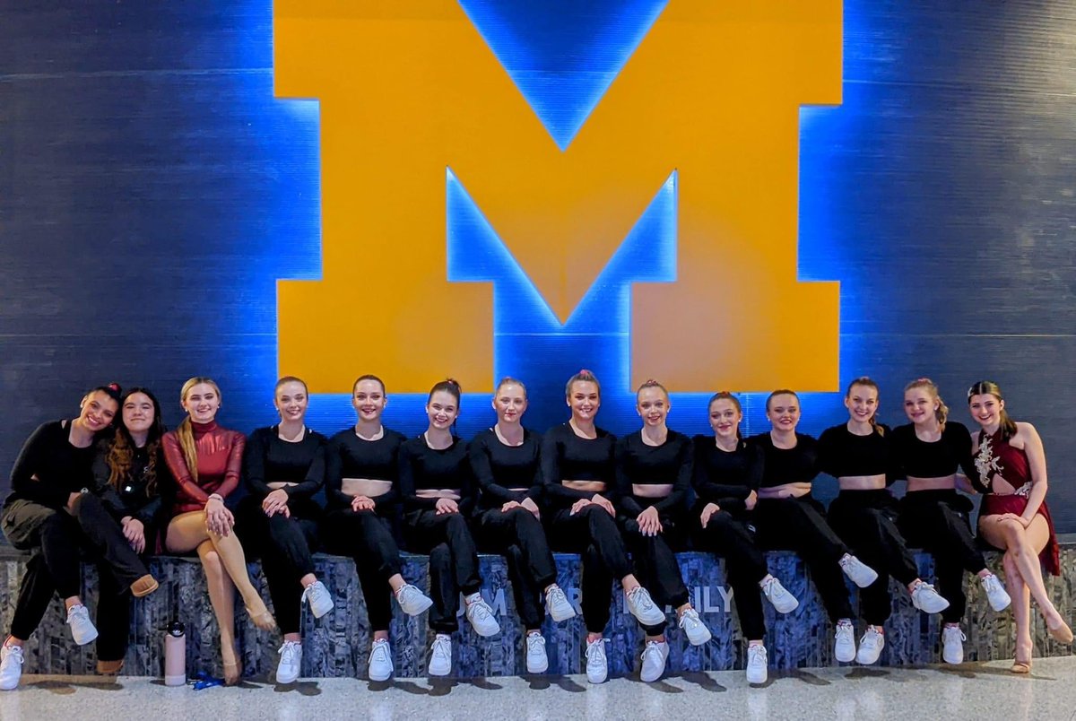 WSDATHLETICS's tweet photo. Congrats @WKHSCaptains Dance who competed in, State of Michigan DanceChampionship at UofM. 2nd Varsity HipHop, 3rd VarsityJazz. Solos: 1st Brooklyn Reyburn, 2nd LizzieRiddell, 3rd Vanaya Hill, 4th LilySederlund. 1st Duo LizzieRiddell&amp;LilySederlund, 2nd Duo AvaDowney&amp;MaddieCook https://t.co/G2qvLCFvOg