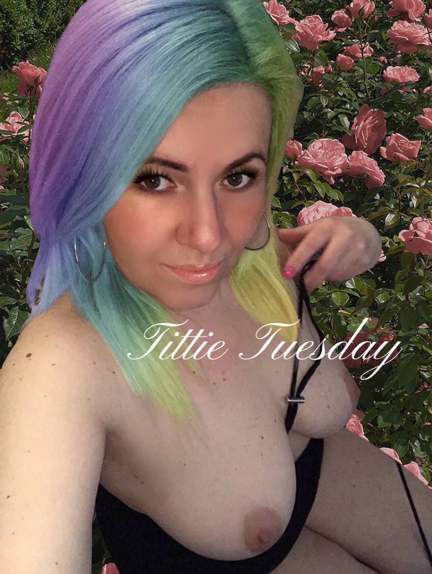 Catherine ⭐🍷😈🔥 tweet media