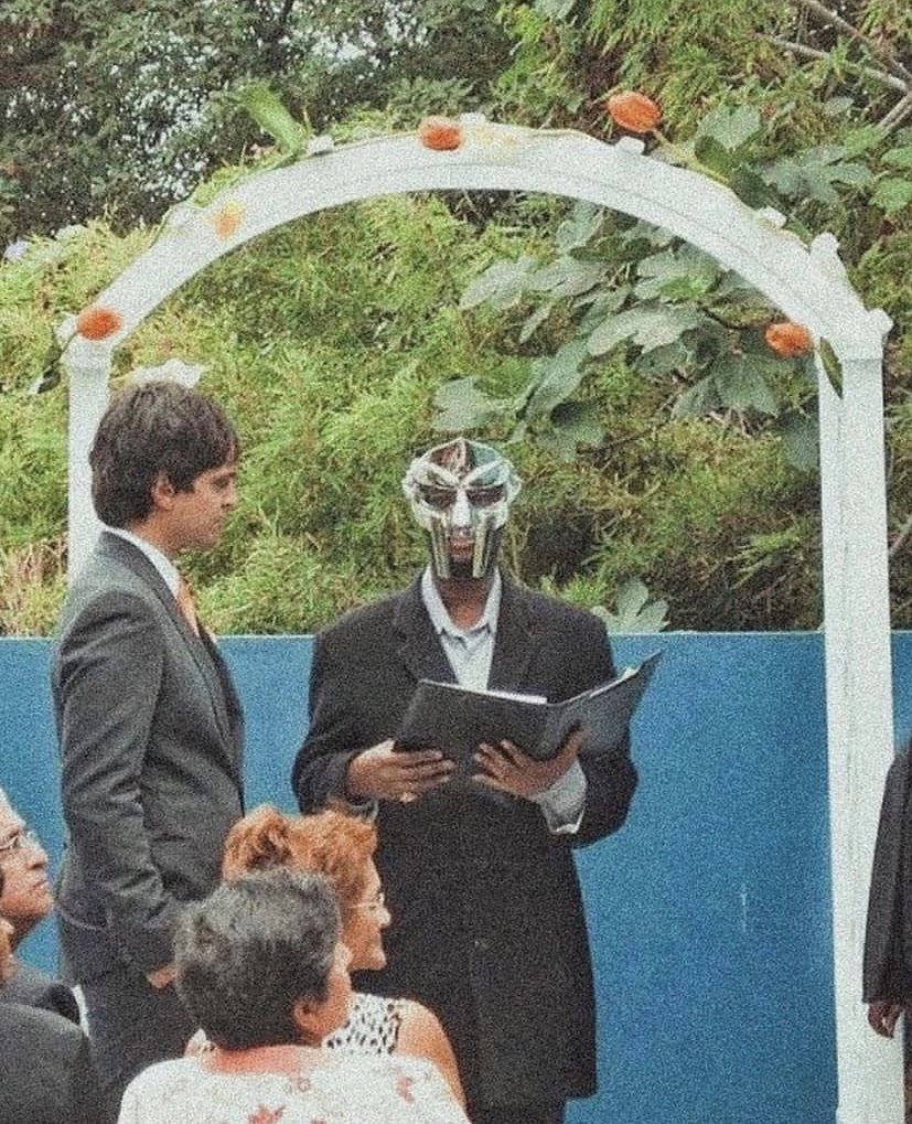 thewallabechamp's tweet photo. MF DOOM officiating a wedding 📸 https://t.co/HAnqqdvkcs