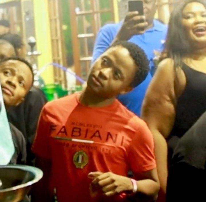 Ronald Lastborn tweet media