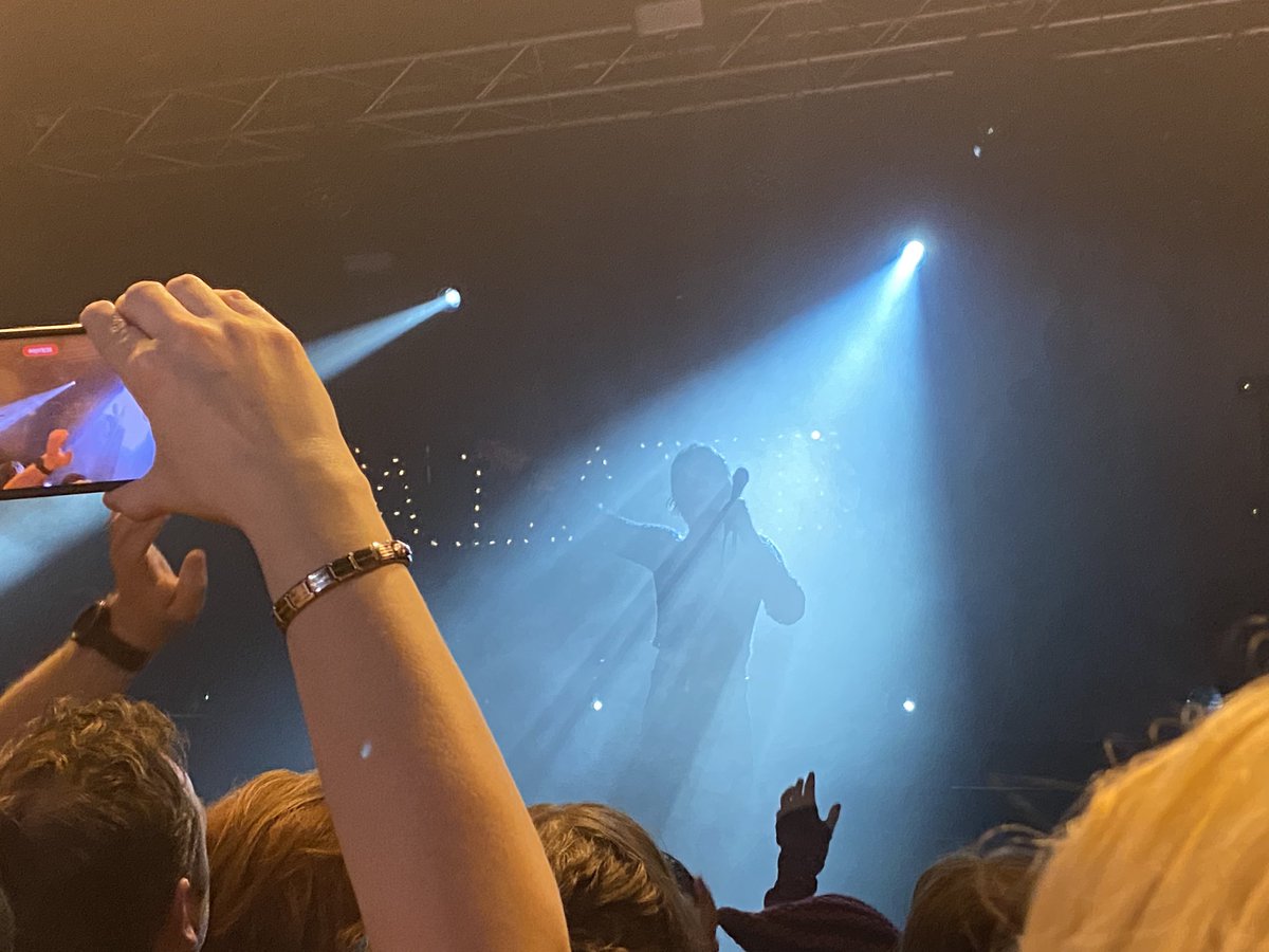 Davomanoo's tweet photo. So glad I got introduced to these beautiful people #FeverDreamTour https://t.co/4L9VBJnxEP