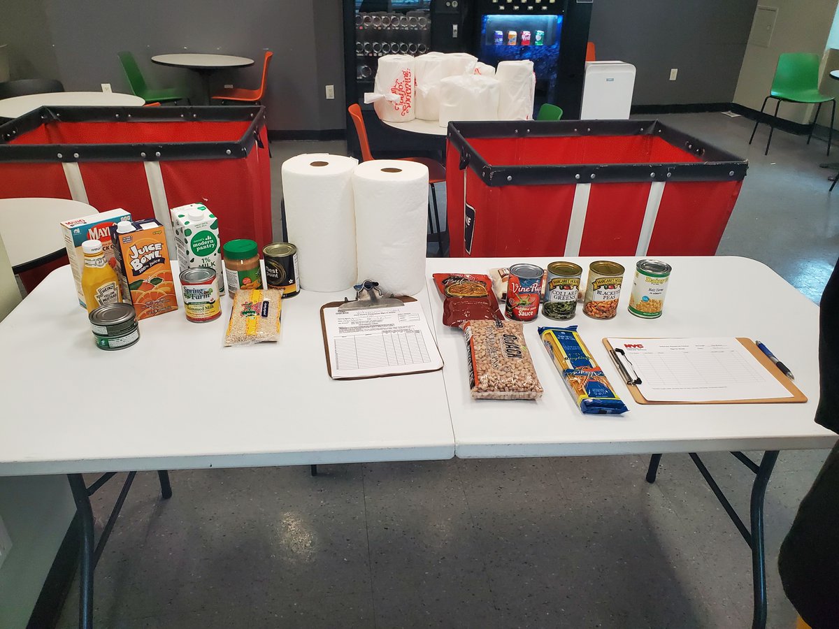 nycneon's tweet photo. Proud to partner with @nycveterans in providing a veterans (and their families)-only day 
@NYCNeON South Bronx Nutrition Kitchen: Mondays 10am-1pm through 6/12. A Veterans Benefit Coordinator is also on-site. Thanking all NYC Veterans for their service! https://t.co/UCidtI1TRb