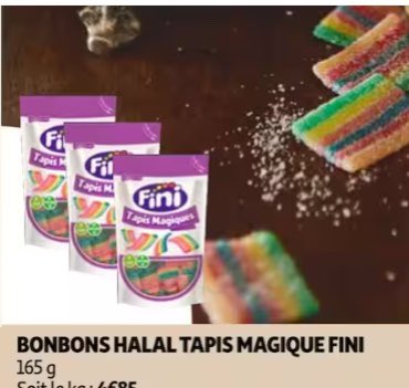 DamienRieu's tweet photo. De la chariah alimentaire (Halal) et du ramadan partout dans nos supermarchés. L’islamisation est un fantasme. https://t.co/4YSy1TNztg