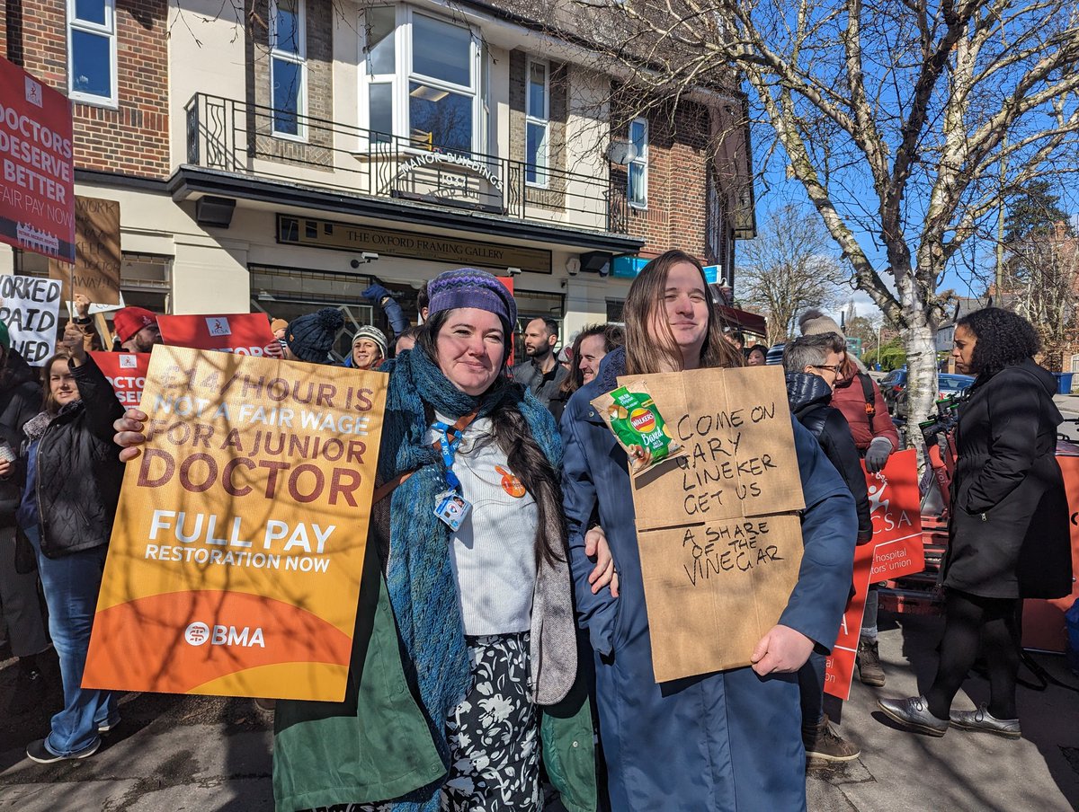 Lizy Townshend tweet media