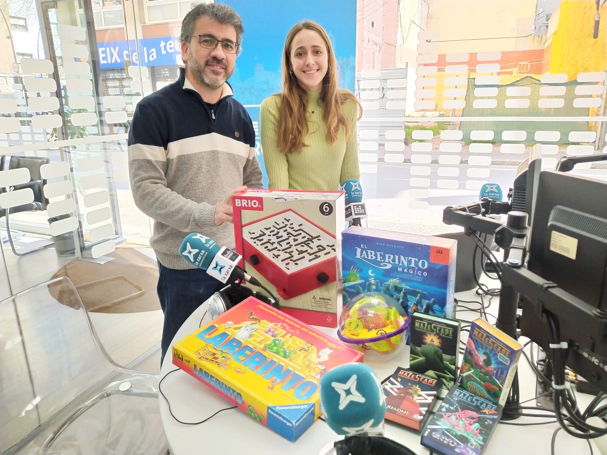 Girona FM (@gironafmcat) on Twitter photo 🧩SAC DE JOCS🧩Avui en Pau Regincós de <a href="/ludusmundi/">Ludus Mundi</a> ens ha portat 5 propostes de jocs de laberints per perdre'ns una bona estona jugant!
▶️go.ivoox.com/rf/104535827 🧩SAC DE JOCS🧩Avui en Pau Regincós de <a href="/ludusmundi/">Ludus Mundi</a> ens ha portat 5 propostes de jocs de laberints per perdre'ns una bona estona jugant!
▶️go.ivoox.com/rf/104535827