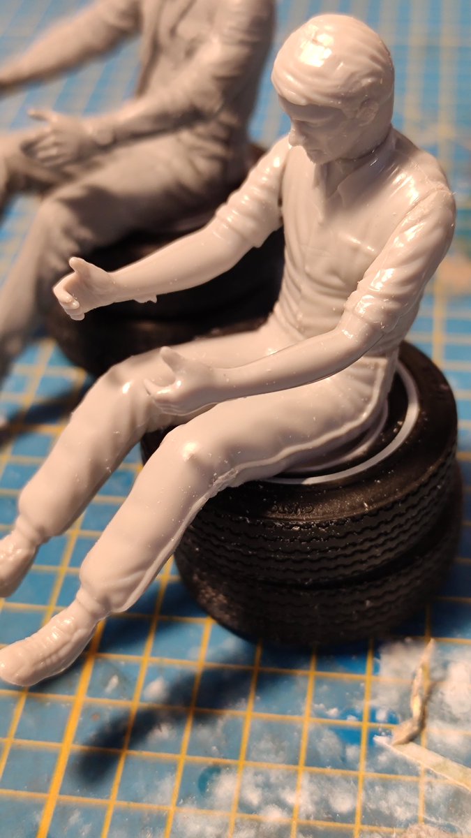sebaer82's tweet photo. Figures comparison #masterboxltd (first pic) vs #fujimi (second pic). Which one you would choose? https://t.co/12YoNRicMg