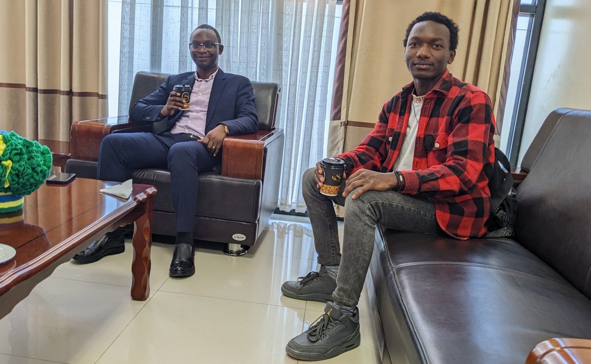 1/3

Mfashe umwanya nshimira byimazeyo <a href="/RuhangoDistrict/">Ruhango District</a> Ikeye byumwihariko Mayor <a href="/valencesh/">Valens Habarurema</a> kubw'akazi gakomeye ari gukora ngo Ruhango itere imbere.

Hashize icyumweru nsuye Ruhango ndetse mvuga bimwe mu byiza gafite. Nishimiye uko nakiriwe kdi nkasaba n'abandi kuzasura Ruhango.