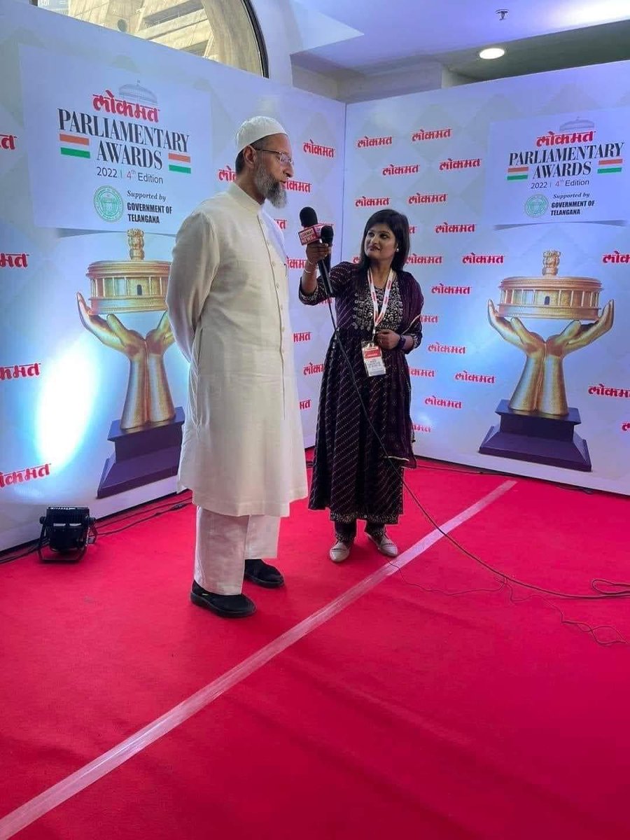 im_Sajidpinjari's tweet photo. What a delight to watch our Leader and honourable MP Barrister @asadowaisi Sahab getting the best Parliamentarian award by @lokmat at a glittering function held in New Delhi. @aimim_national https://t.co/SfRvUXJp0G
