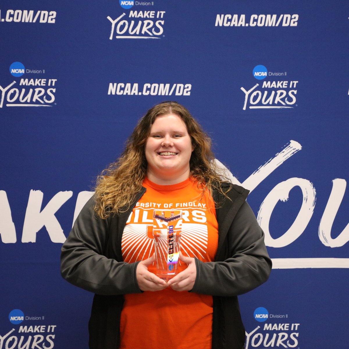 NCAA's tweet photo. 📚 4.0
🩺 intervention specialist education
🏃‍♀️ @FindlayOilers 

Congrats to Paige Emnett, the 2023 #Elite90 recipient for @NCAADII women's indoor track and field!

#D2WITF https://t.co/iyf801wh1b