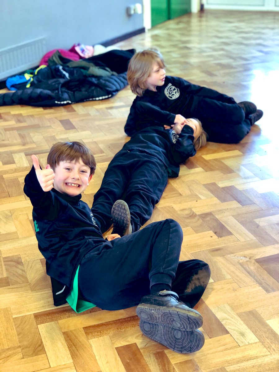 Ver_WPA's tweet photo. Throwing some very interesting shapes in dance this afternoon 😂🕺💃🏻 #happychildrenlearn #WatersidePE https://t.co/slX7kOYx5m