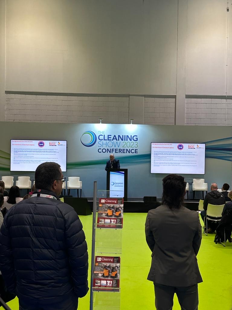 NWRHygiene's tweet photo. Kicking off @TheCleaningShow with a bang with the #cleaningshow conference 🧼

Very valuable insights and knowledge given on this cold Tuesday morning 👏

#cleaningindustry 
#conference 
#networking https://t.co/1vfUfEHYOB