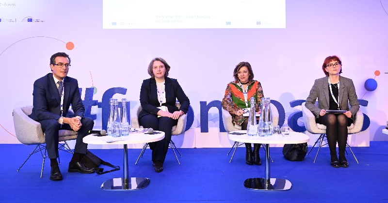 ficompass's tweet photo. Curious about how we ensure the effectiveness of our #financialinstruments? 

Our expert panel at #FICampus23 discuss the audit strategy for the 2021-2027 programming period &amp; present key findings from our #ficompass Knowledge Hub report. 

Read the report👇