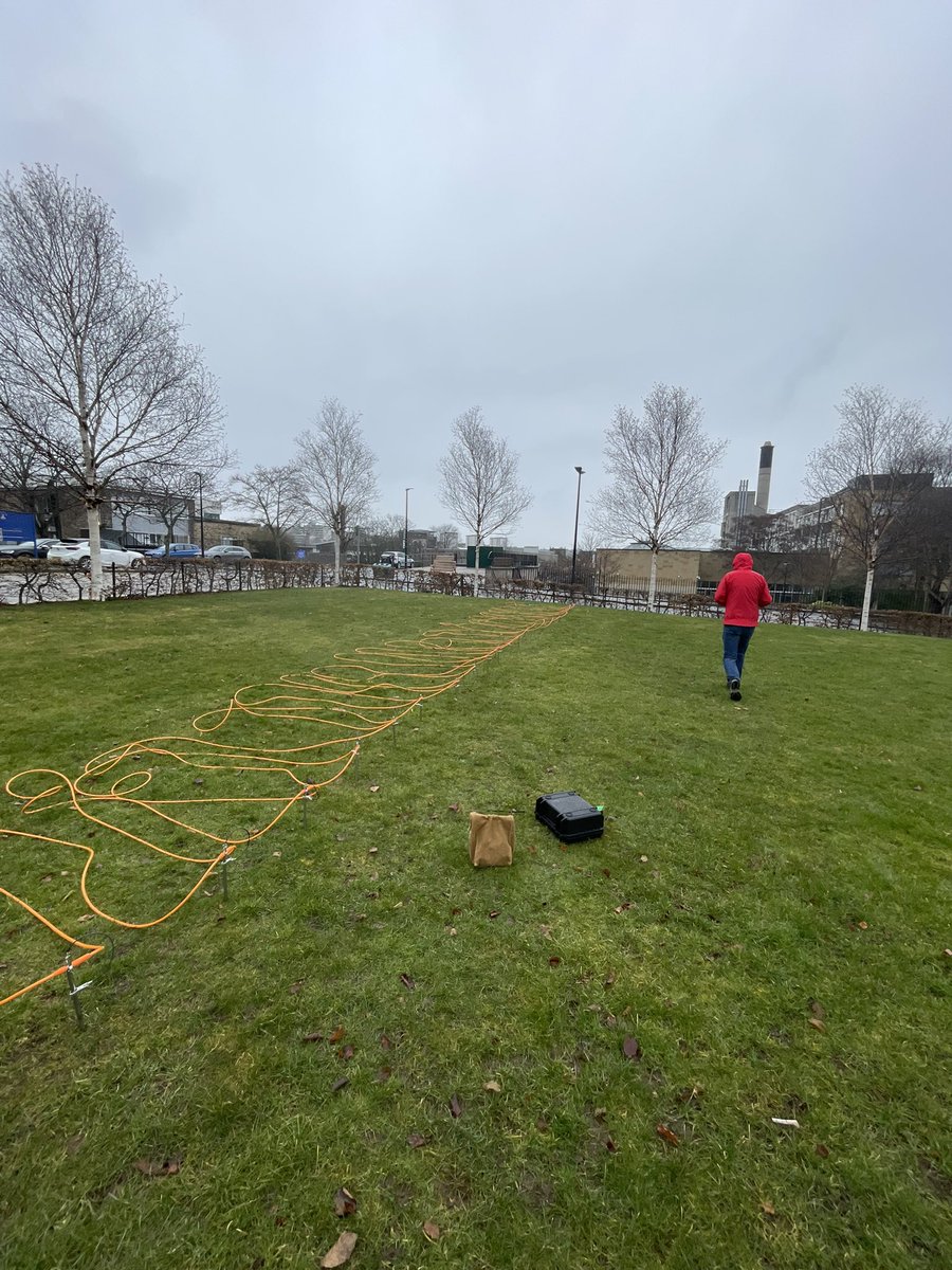 Testing our new electrical resistivity tomography ft. <a href="/TSuenamiDawson/">Sue Dawson</a> lunch bag and @ajscuthbertson. Thanks Matt <a href="/GeomatrixES/">Geomatrix</a> for a great training day!