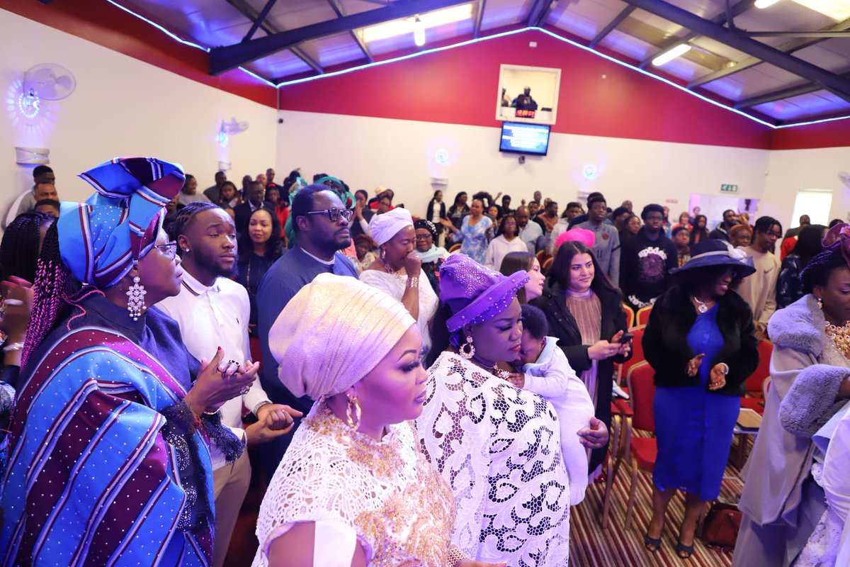 MiracleLandRCCG's tweet image. DATE: 12th March, 2023.
MESSAGE: THE GOD OF BREAKTHROUGHS (Part 2)
MINISTERING: PST. ALEX ALAJIKI
BIBLE REFERENCE: 2 Sam 5:19-20 
#MiracleLandDundalk 
#GodOfBreakthroughs 
#SundayServiceHighlights