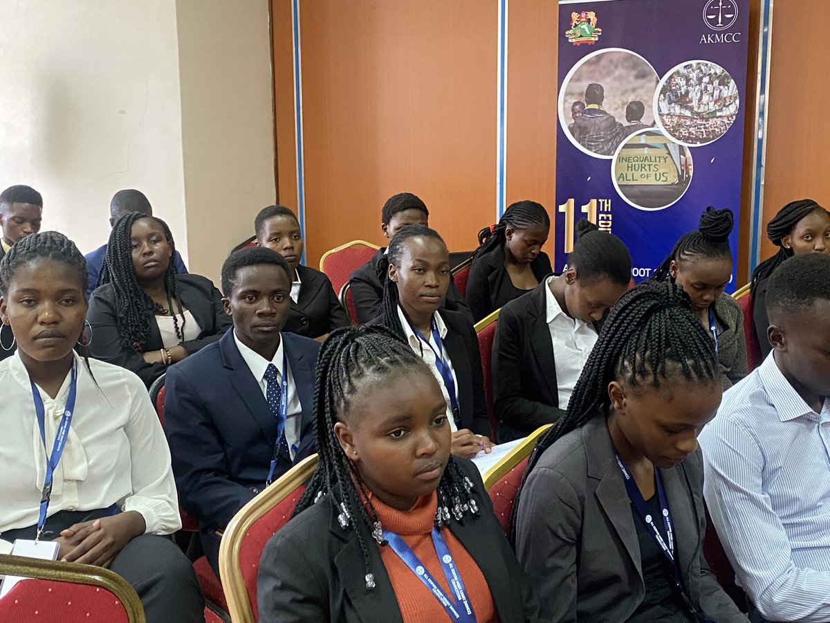 OkoaUchumi_KE's tweet photo. A conversation on empowering students with information that will assist them in contributing to a thriving economy. @KenyattaUni 1st panel session, during 'The all Kenyan moot court competition 2023' moderated by @dianagichengo #MakingServicesWork click https://t.co/MWPPcYg11q https://t.co/RZtOVC2fTB