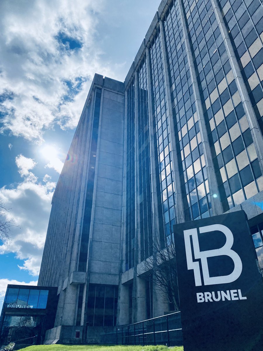 Juggling_Words's tweet image. Street-walking the outskirts of the city centre on a fresh spring morn…🚶 

#Cardiff #RandomShots #StreetArt #Architecture #Graffiti #Brunel 📸