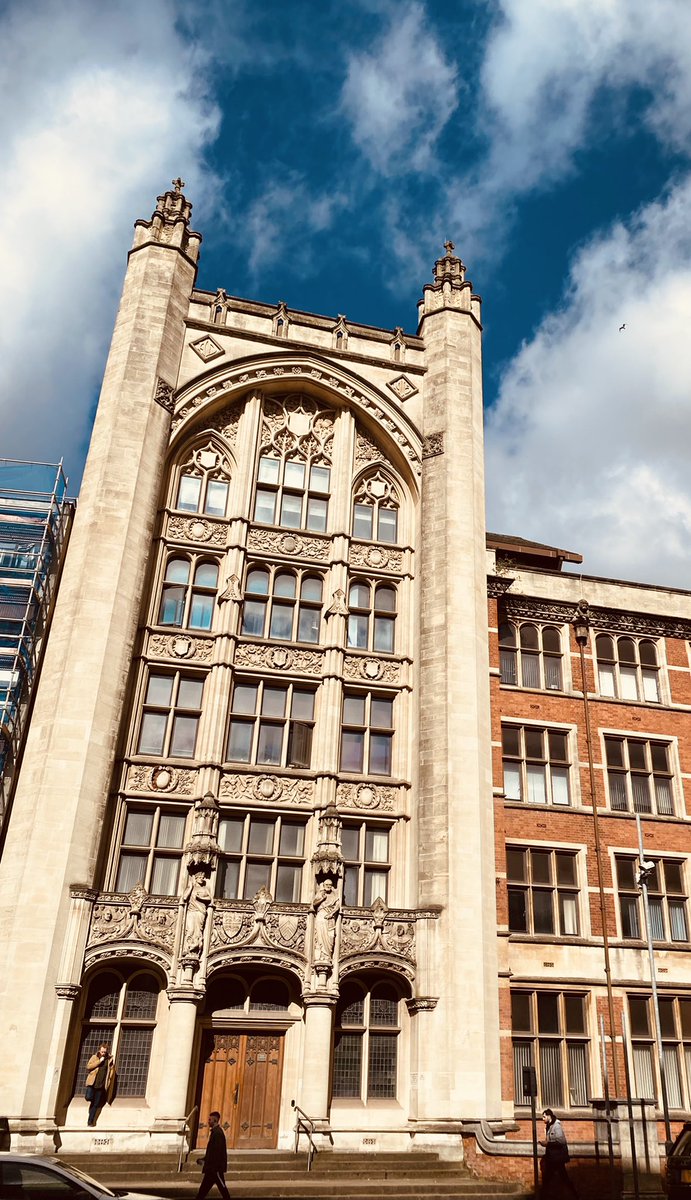 Juggling_Words's tweet image. Street-walking the outskirts of the city centre on a fresh spring morn…🚶 

#Cardiff #RandomShots #StreetArt #Architecture #Graffiti #Brunel 📸