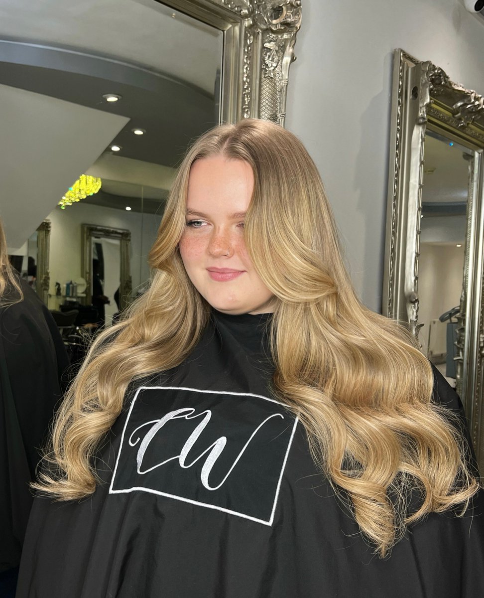 cwalkerhair's tweet photo. Beauty and volume, all in one! Get the hair extensions of your dreams.
#besthairextensions #hairvideo #hairtransformation #hairstyles #hairgoals #hairextensionsuk #tapeinhairextensions
#carmenwalkerhair #hairnorthampton #extensionsuk #hairstylistuk #longhair #northampton https://t.co/d3AxB3Ys1H