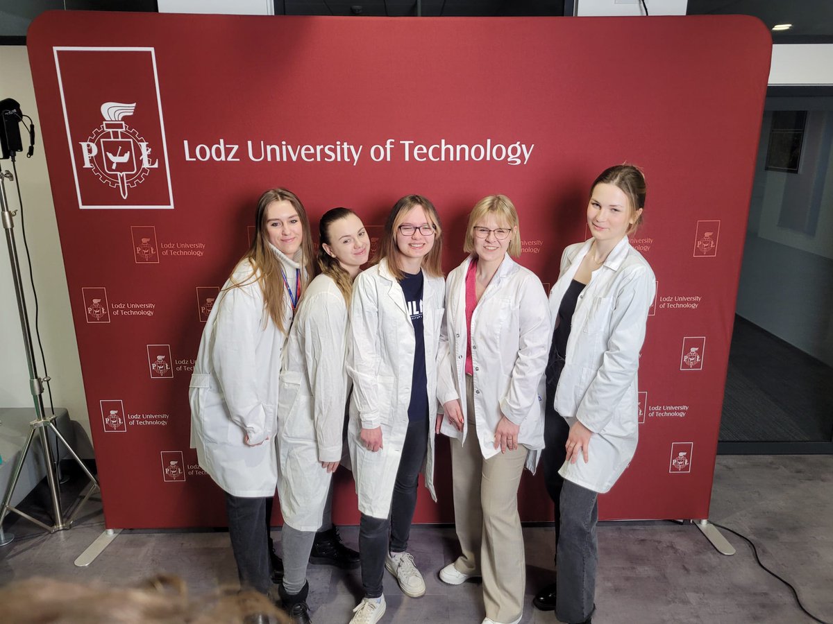 Dzień otwarty na #PŁ trwa.
Fantastyczna energia😄, inspirujące spotkania👌 i serdeczne rozmowy🤝.  Dziękujemy za tak liczne odwiedziny na naszym kampusie.
Zapraszamy na studia w Politechnice Łódzkiej.
Czekamy na Was🧑‍🎓