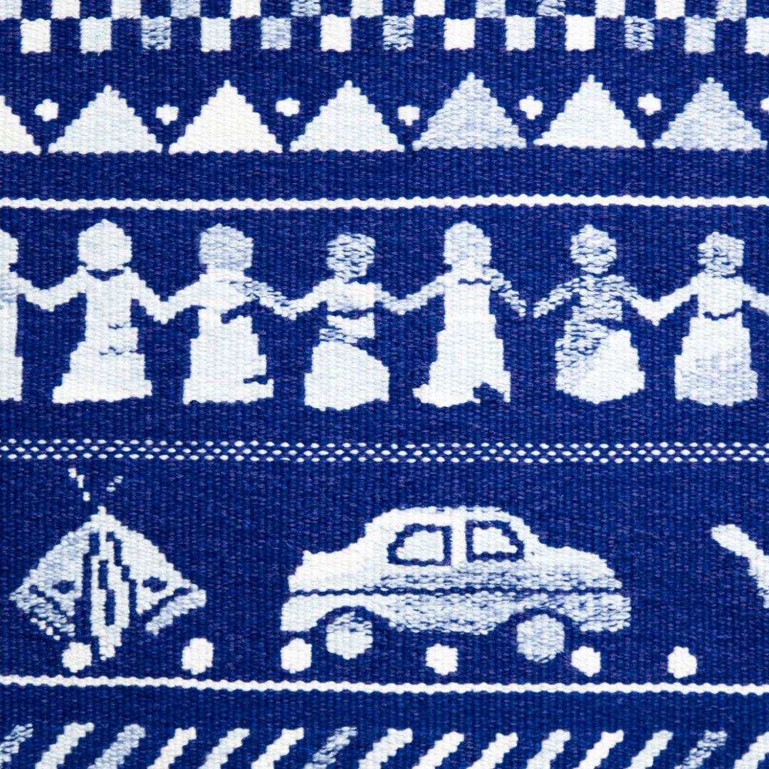 DovecotStudios's tweet photo. Kantha Diaries (2011) woven by Master Weavers Naomi Robertson and David Cochrane.
In 2011 Dovecot Studios connected with weavers in West Bengal to engage in a cultural and knowledge exchange.
Read more here: https://t.co/FEaMv3yyLj
#tapestry #tapestrystudio #collaboration https://t.co/zDW86P5sDN