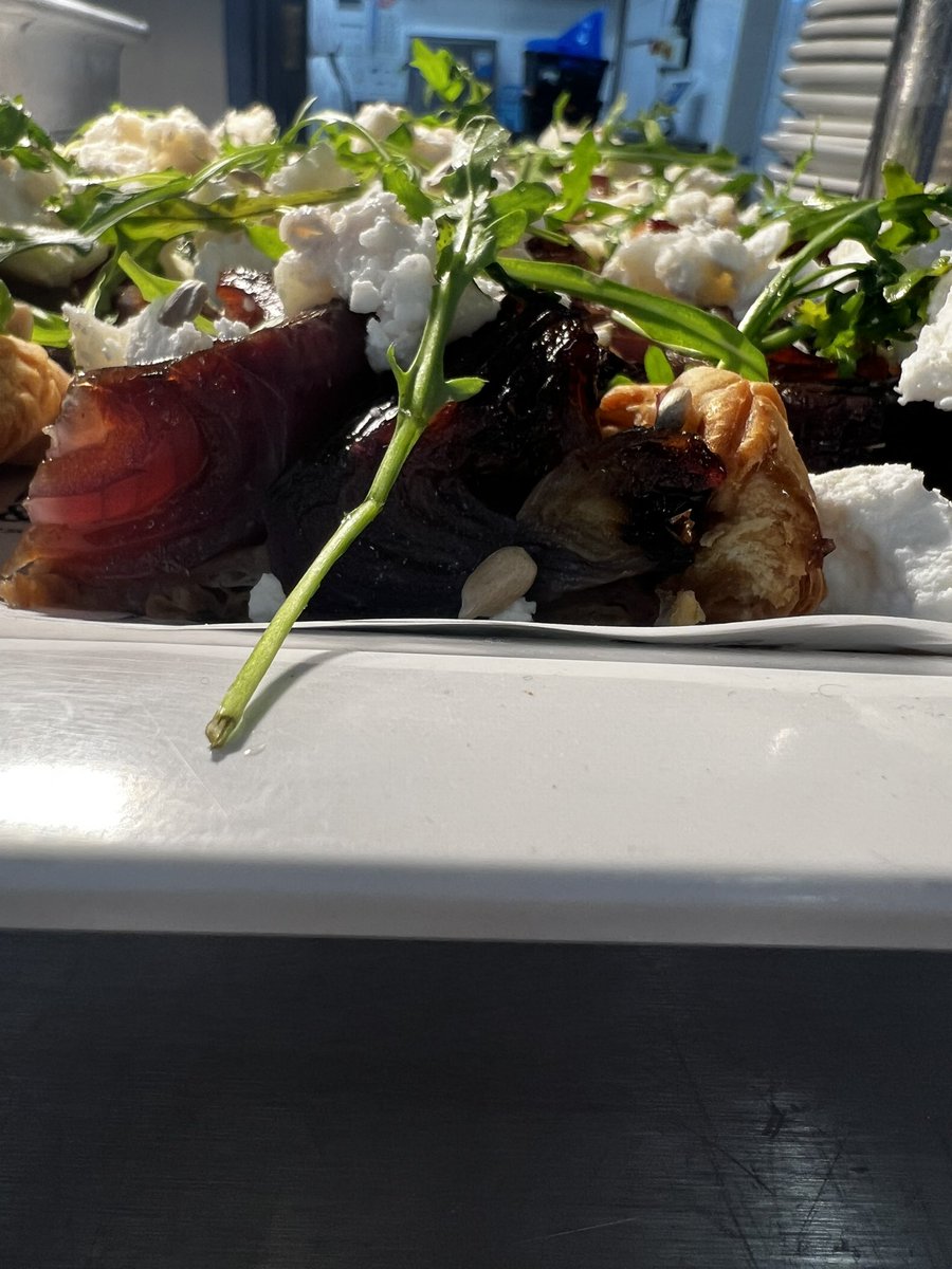 RBC food (@foodrbc) on Twitter photo Another stunning counter set up today. Jerk chicken rice and peas, caramelised onion Tart Tatin and mussels <a href="/TA3SodexoChef/">Tom Allen</a> <a href="/ClarkWesty/">Carolyn Clark</a> <a href="/IndiesSodexo/">IndependentsBySodexo</a> Another stunning counter set up today. Jerk chicken rice and peas, caramelised onion Tart Tatin and mussels <a href="/TA3SodexoChef/">Tom Allen</a> <a href="/ClarkWesty/">Carolyn Clark</a> <a href="/IndiesSodexo/">IndependentsBySodexo</a>