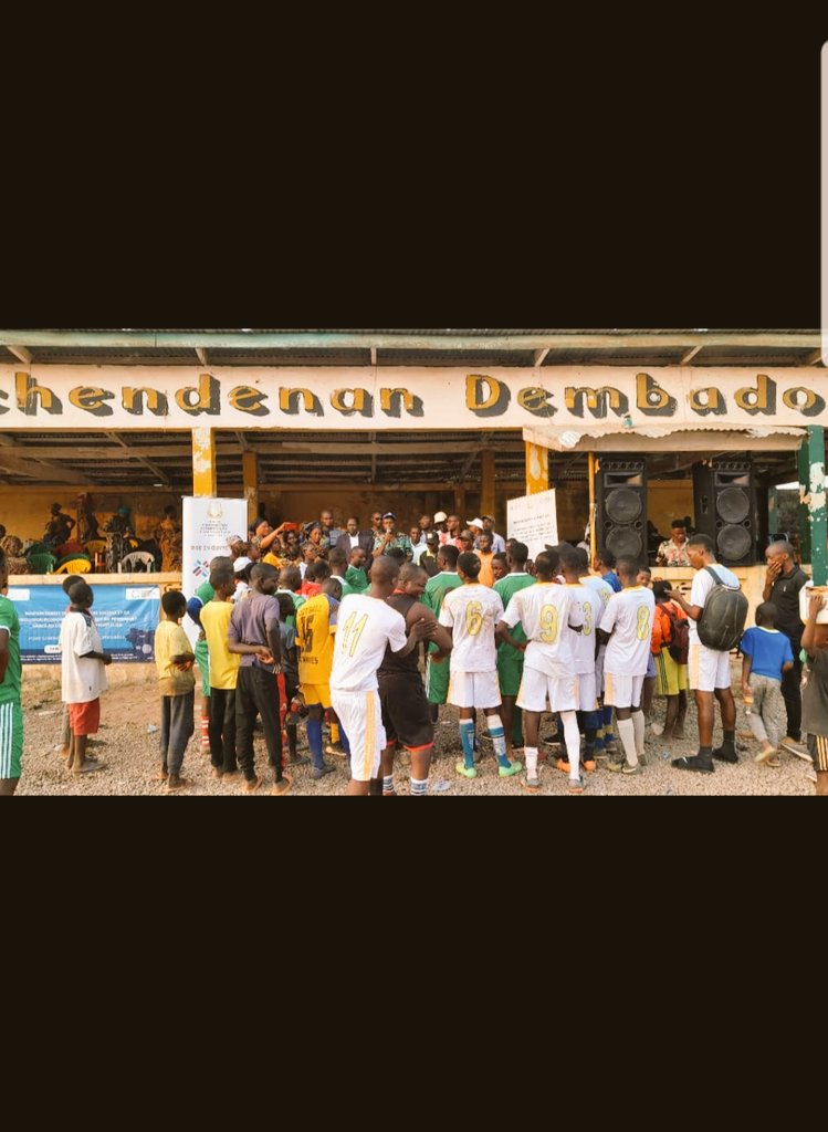 Marlydhalyna's tweet photo. 13/03 ITC lance les activités de cohésion sociale en vue de développer le commerce transfrontalier entre la Guinée,  le Libéria et la Sierra Leone. 22 commerçants transfrontaliers se sont prêtés au jeu. La cohésion sociale levier du développement du commerce transfrontalier ! https://t.co/DfeVPkIKLs