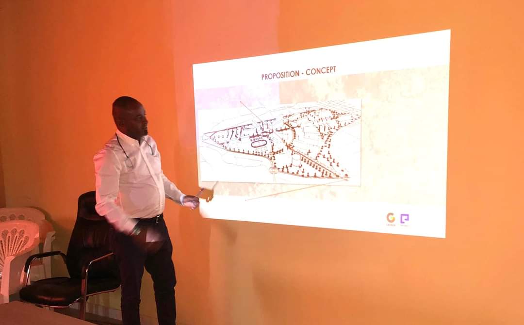 etudiantguineen's tweet photo. Le Recteur de l'Université Général Lansana Conté de Sonfonia, Pr Manga Keita, a reçu une délégation de partenaires angolais pour discuter de la construction de nouvelles infrastructures et de l'amélioration de celles existantes.

#Guinee #etudiantguineen #UGLCS https://t.co/S5LC65OsyI