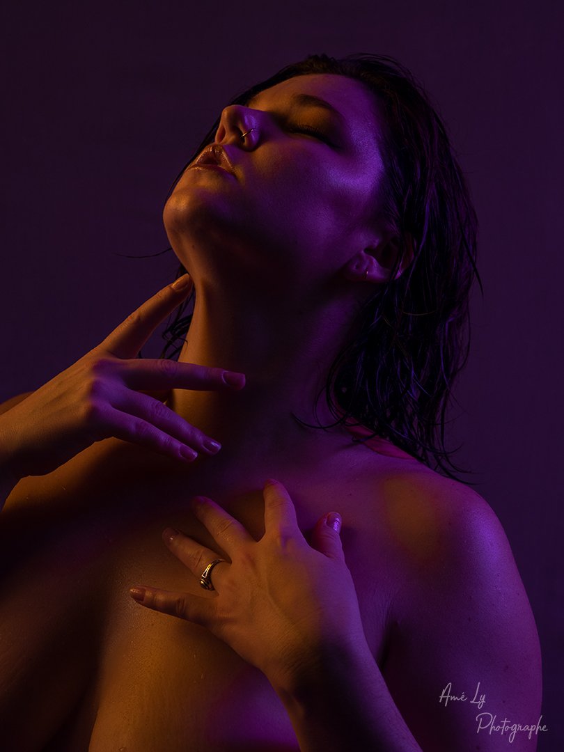 Ame_ly_modele's tweet photo. Aglaophonos

Celle qui a une belle voix.. 

-Projet Tiré des Mythes des Sirènes 

📷@ame_ly_photographe 

#autoportrait #gelphotography #colors #studiomaison #mtlmoments #sensuelle #photographe #photooftheday #posingforthecamera #qcportraits https://t.co/vhKxTNzDzu