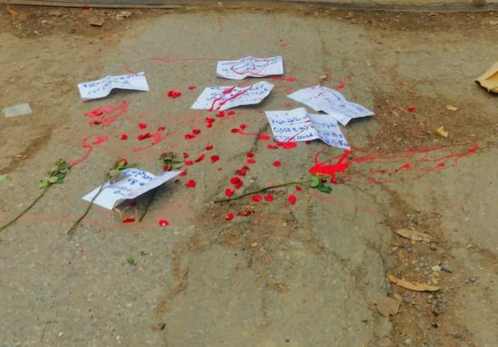 miN13700's tweet photo. Marking 2 yr anni of junta's crackdown in front of B.E.H.S (1) in Yangon's #Shwepyithar township, Shwepyithar township students' unions (ABFSU) held an anti-junta movement on March 14, in memory of fallen democracy heroes.
#WarCrimesOfJunta
#2023Mar14Coup
#WhatsHappeningInMyanmar https://t.co/XV5dQC4VoU